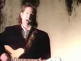 play video on Singing Fool