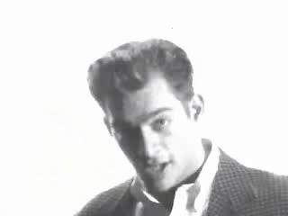 play video on Singing Fool