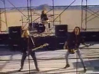 play video on Singing Fool