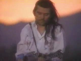 play video on Singing Fool