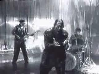 play video on Singing Fool