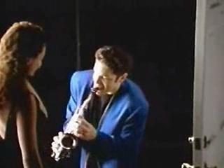 play video on Singing Fool