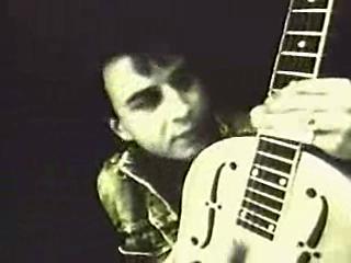 play video on Singing Fool