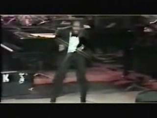 play video on Singing Fool