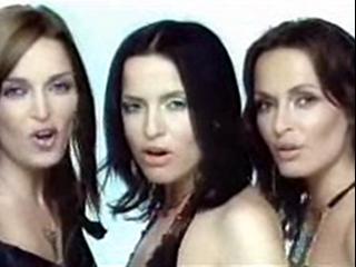 play video on Singing Fool