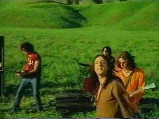 play video on Singing Fool