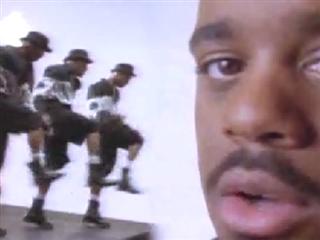 play video on Singing Fool