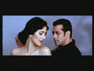 Watch Yuvvraaj: Tu Muskura Song