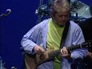 play video on Singing Fool