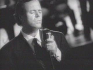 play video on Singing Fool
