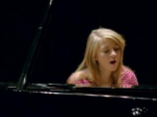 play video on Singing Fool