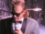 play video on Singing Fool