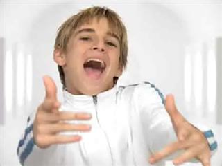 play video on Singing Fool