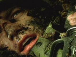 BLACK HAWK DOWN SCENE I HEAR BELLS RINGING