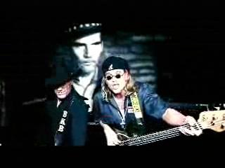 play video on Singing Fool