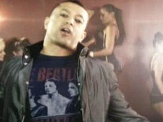 GIRL GOTTA GIRLFRIEND