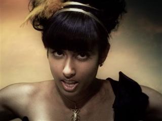 Anjulie - BOOM