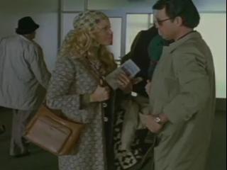 Auto Focus Scene Everybody Loves You Bob - Auto Focus - Flixster Video