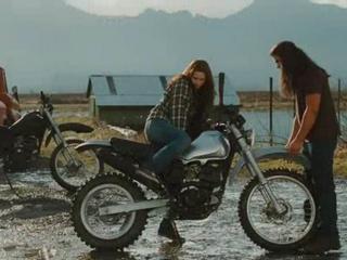 THE TWILIGHT SAGA NEW MOON MEET JACOB BLACK