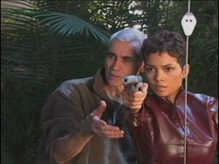 Die Another Day Featurette