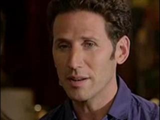 ROYAL PAINS: SEASON 2 (AUGUST 26 OPEN UP YOUR YENTA MOUTH AND SAY AH MID-SEASON FINALE SCENE 3) Video SceneOrSample - USA Network