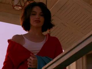 Betty Blue Original Theatrical Version Blu-ray - 372 le Matin Betty Blue 372 Degrees in the Morning - Flixster Video