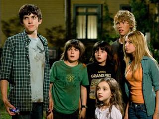 Aliens In The Attic French - Aliens in the Attic - Flixster Video