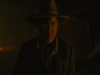 Cowboys  Aliens A Wounded Alien Escape From The Town After A Raid