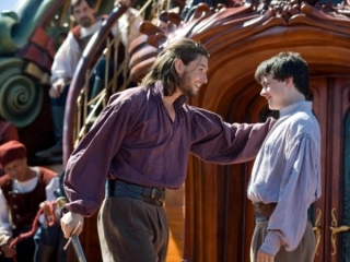 THE CHRONICLES OF NARNIA: THE VOYAGE OF THE DAWN TREADER (SPANISH)