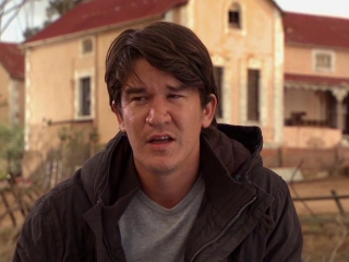 Safe House Daniel Espinosa On The Plot - Safe House - Flixster Video
