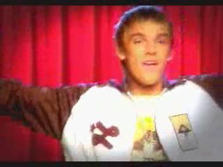play video on Singing Fool