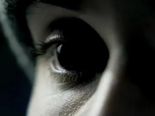 Aux Yeux De Tous