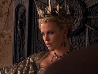 Snow White And The Huntsman Death In The Throne Room Featurette