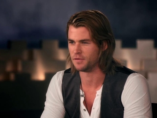 Snow White And The Huntsman Battling The Troll Featurette
