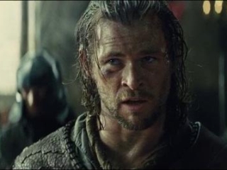 Snow White And The Huntsman: The Queen Questions The Huntsman In Her Throne Room (Spanish)