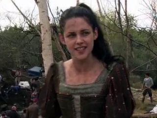Snow White And The Huntsman Battling The Troll Spanish Subtitled