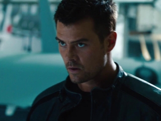 Transformers Dark Of The Moon Portugesebrazil Trailer 4