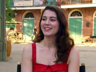 Abraham Lincoln Vampire Hunter Mary Elizabeth Winstead On The Movie - Abraham Lincoln Vampire Hunter - Flixster Video