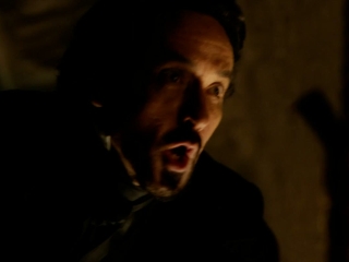THE RAVEN: CLIP 11 (SPANISH)