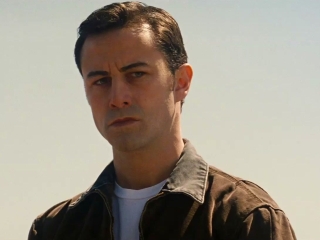 Looper Das Treffen Mit Dem Aelteren Joe German