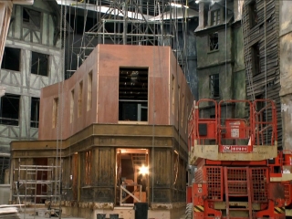 Les Miserables Paris At Pinewood Featurette