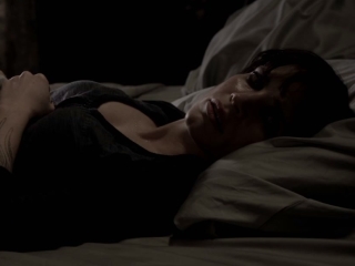 Mama Annabel Asks Victoria Whats Under The Bed