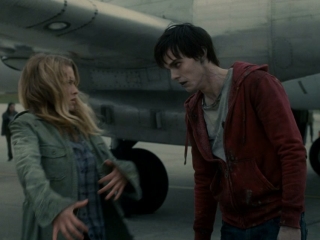 Warm Bodies R And Julie On Tarmac