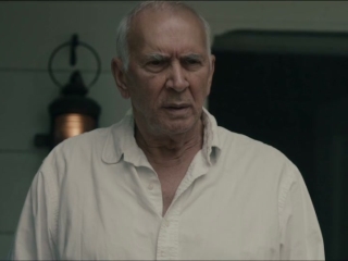 Robot  Frank Hunter Brings Frank A Gift Uk