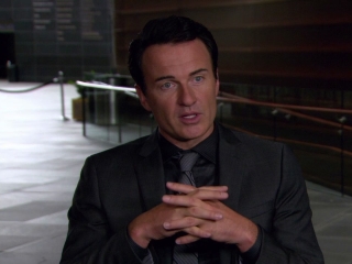 Paranoia Julian Mcmahon On Meachum Is The Face Of Paranoia In The Film