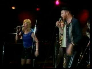 play video on Singing Fool