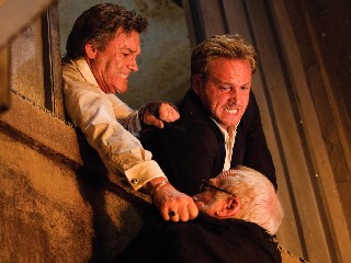 POSEIDON EXCLUSIVE SCENE: ROLLING SETS