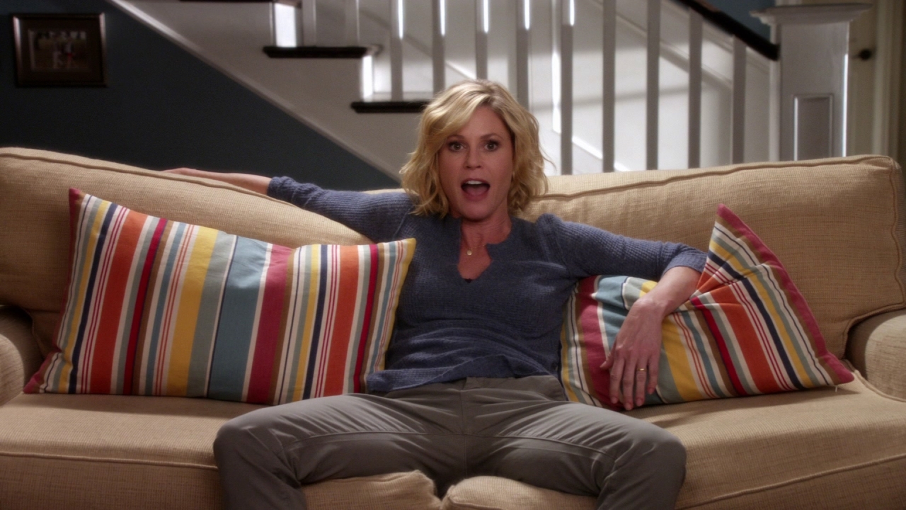 Modern Family: Walking'S For Jerks