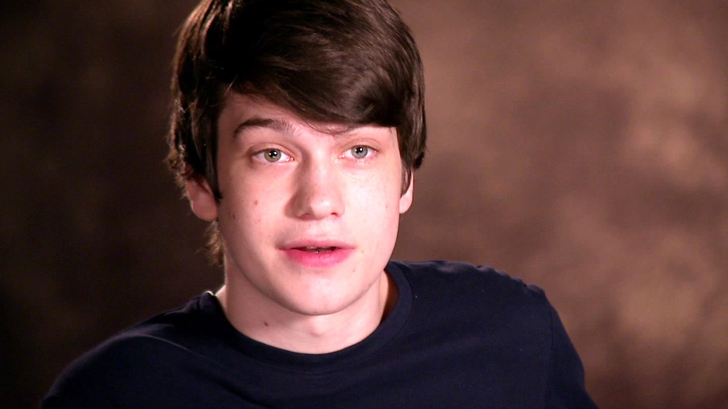 The Family: Liam James On The Relationship Between His Character And Hank