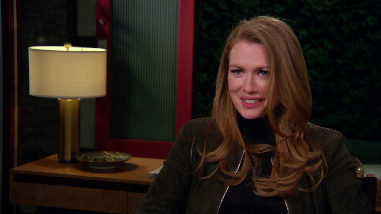 The Catch: Mireille Enos On Working With Peter Krause